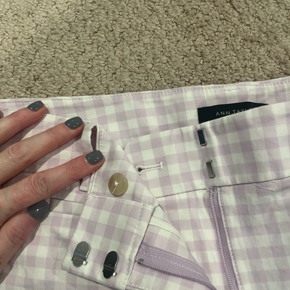 EUC Ann Taylor lavender and white check shorts - Picture 4 of 8